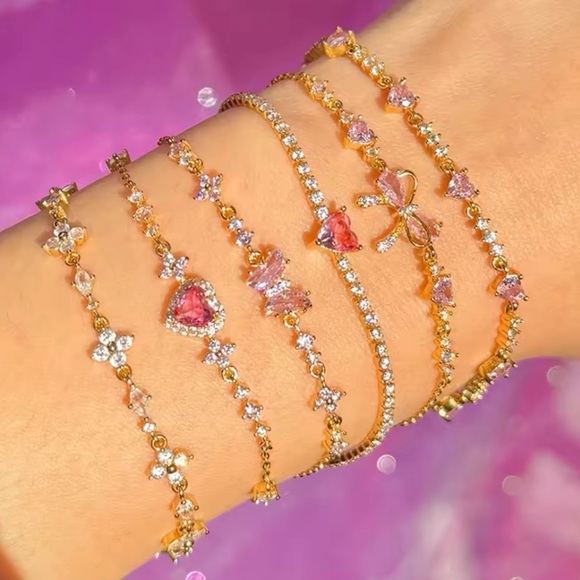 Adorable Pink Zirconia Bowknot Bow Bracelet For Women - Picture 1 of 2